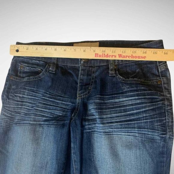 Maurices Molli Flare Leg Jeans Sz 3/4 Long Meas 30x 34.5 Inseam Tall Bell Bottom - Picture 12 of 12